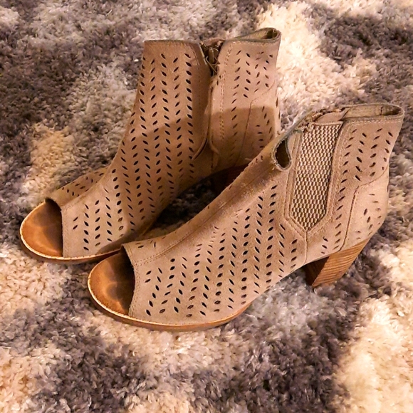 Toms Shoes - Toms Heeled Sandal Shoe